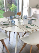 Assiette à dessert de forme ovale, en porcelaine, à motif floral - Bleu sarcelle