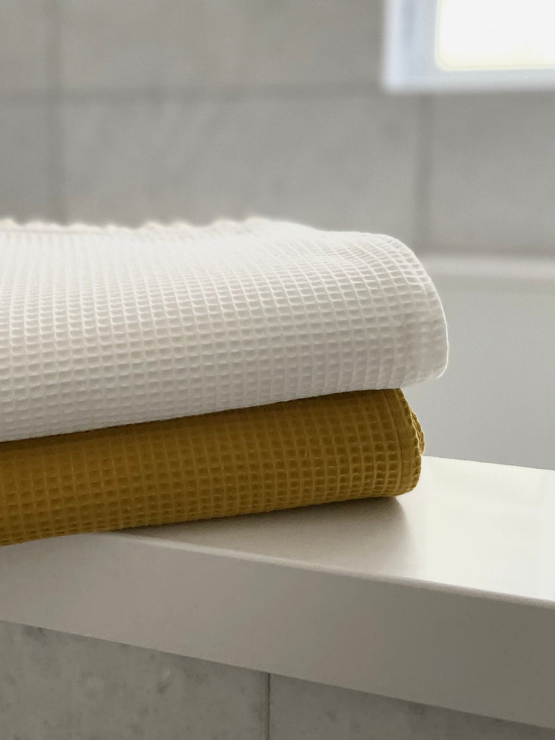 Drap de bain gaufré surdimensionné à pampilles - 100% coton biologique - Jaune doré